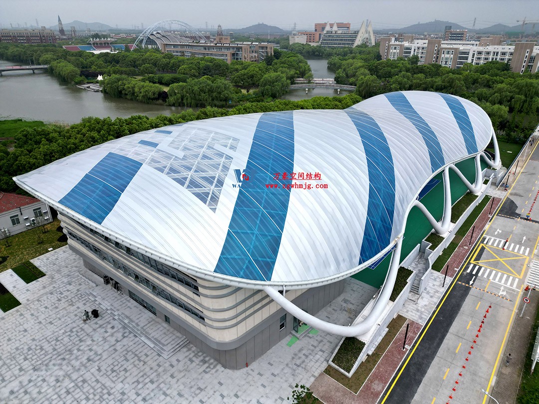 帆影碧波|風雨操場上的ETFE膜結構穹頂 帆影碧波|風雨操場上的ETFE膜結構穹頂