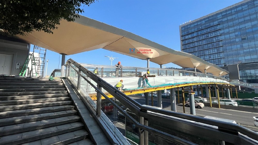 膜結構：為交通設施帶來革新之美?