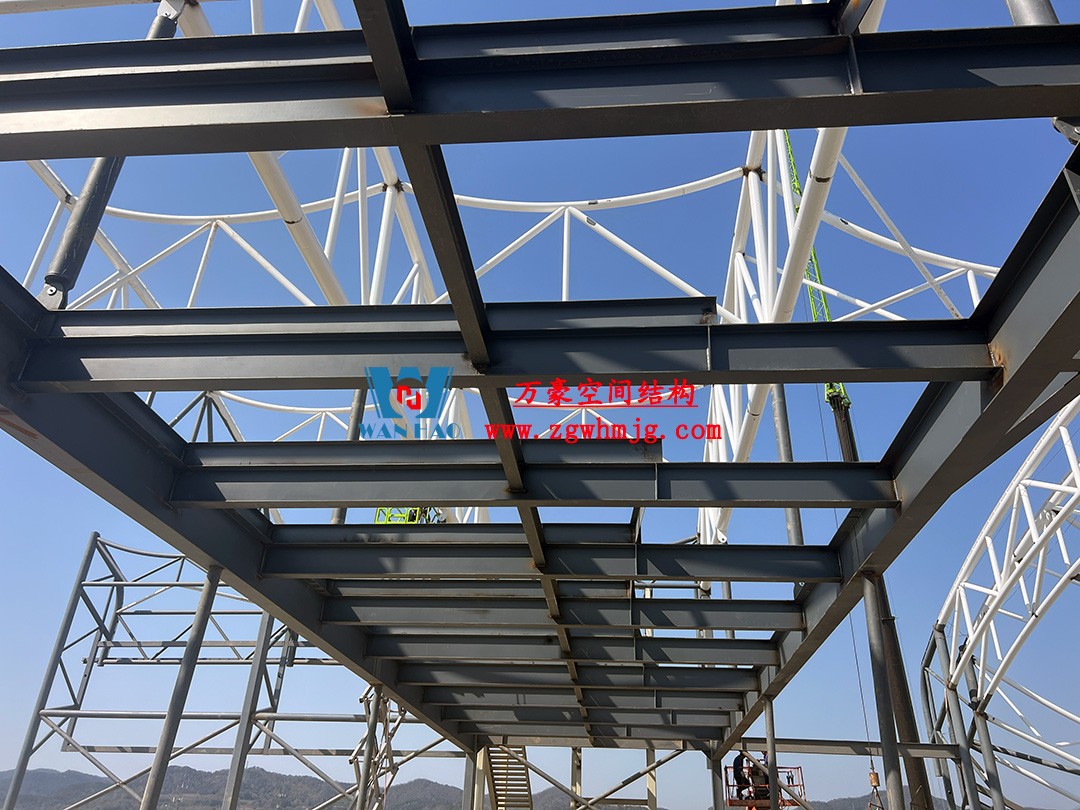 馭風逐沙，織就賽道美學——比亞迪紹興嵊州賽車場干拔沙坡觀景平臺鋼膜結構