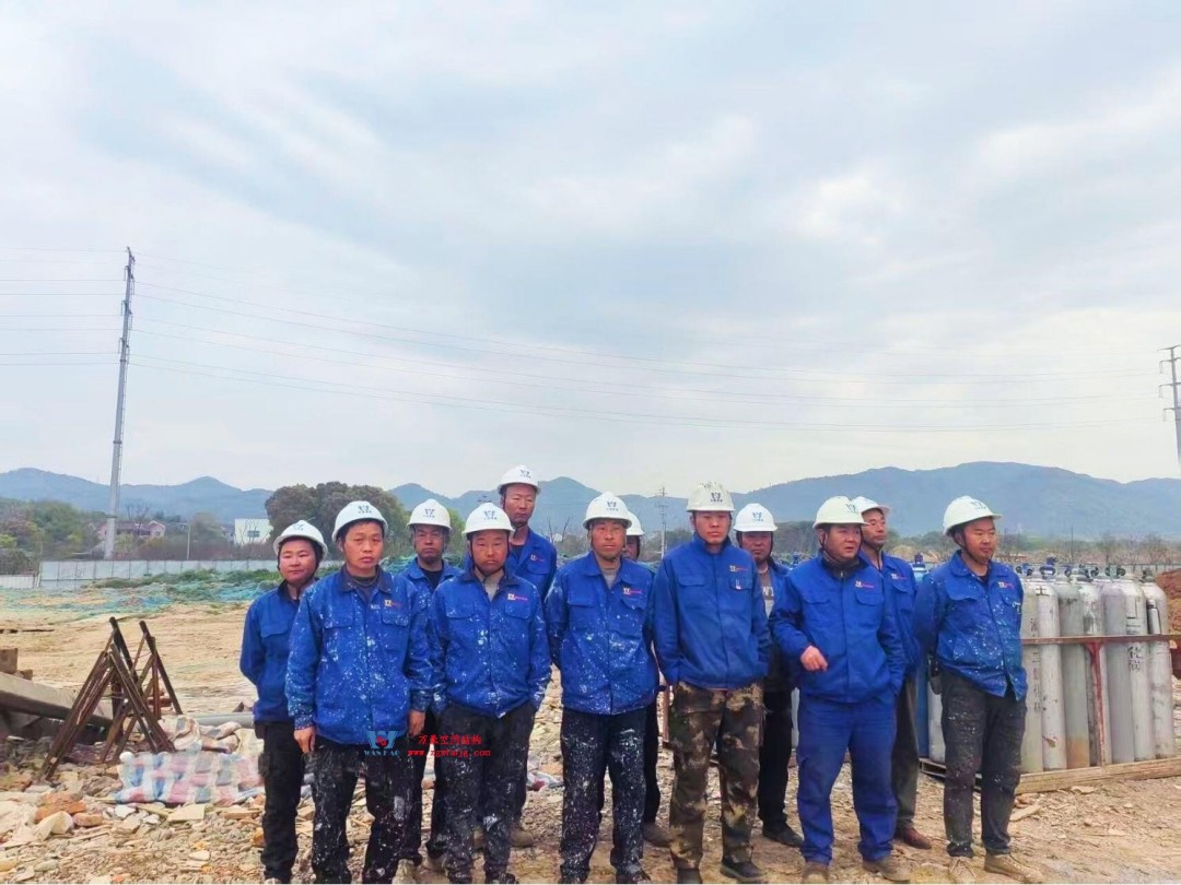 馭風逐沙，織就賽道美學——比亞迪紹興嵊州賽車場干拔沙坡觀景平臺鋼膜結構